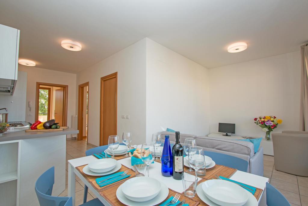 Benacus E4 Apartment By Wonderful Italy ซีร์มิโอเน ภายนอก รูปภาพ